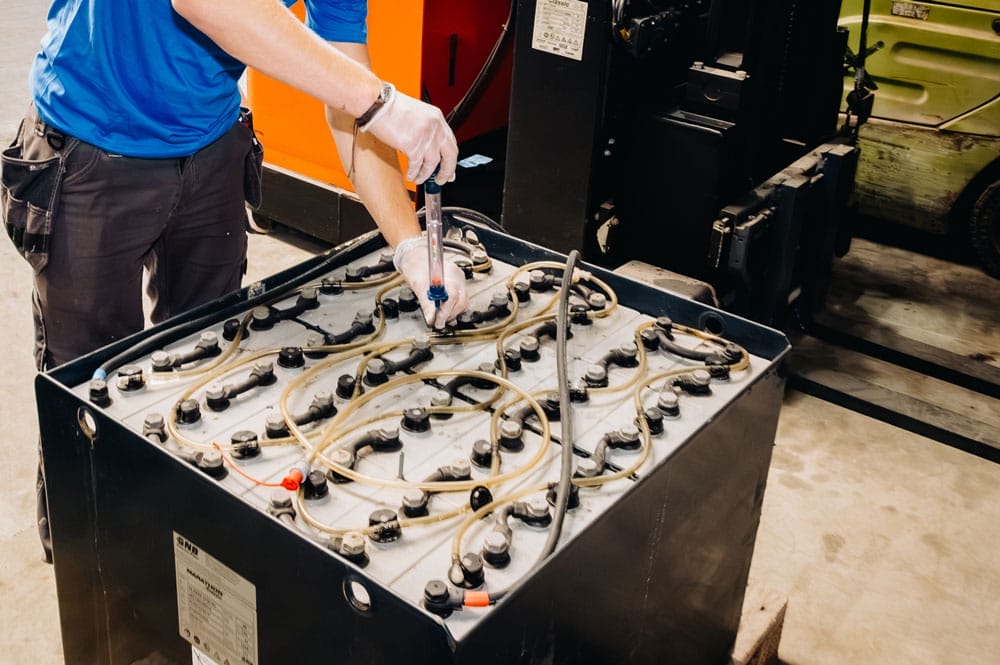 Ypma Heftruckservice accu oplossingen